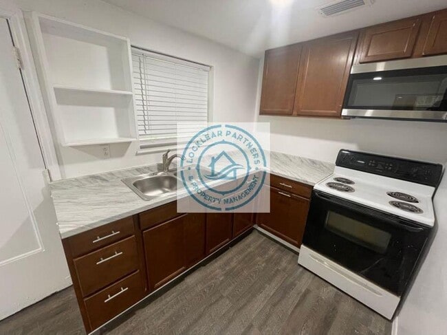 Photo - 2626 Broadway Ave