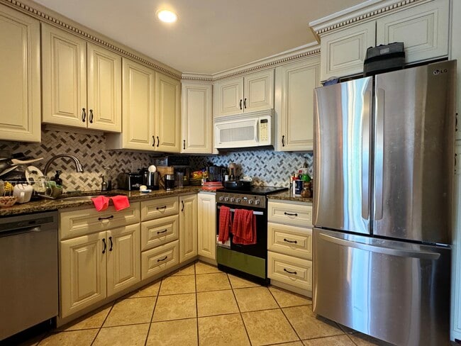 Photo - 2192 Massachusetts Ave Unidad 1-4 Rental