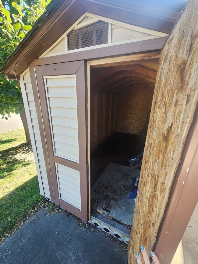 Photo - Charming 2bd Home in Roseville- Close to E...