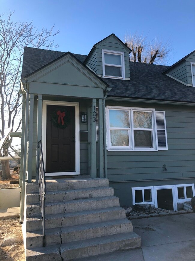 Photo - 103 Harrison St