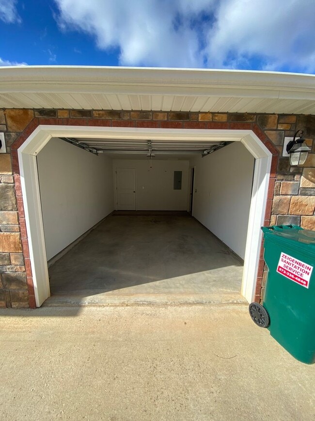 Photo - ~*~Gorgeous 2 Bedroom 2 Bathroom Duplex~*~