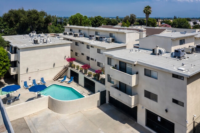 Photo - White Oak Apartments