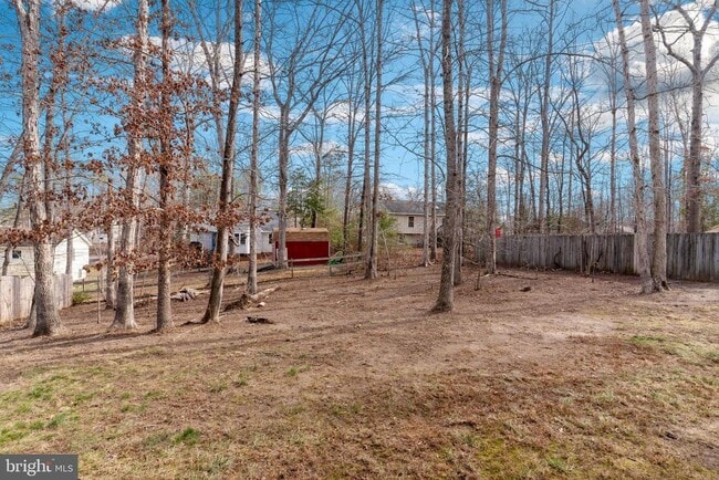 Photo - 198 Land Or Dr