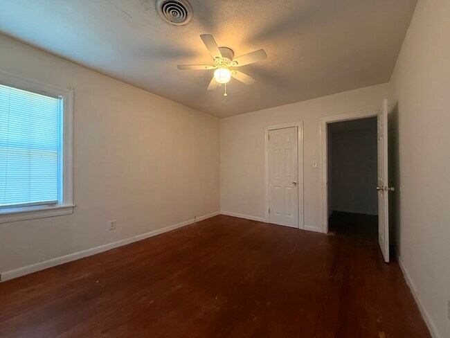 Photo - 111 Westridge Dr