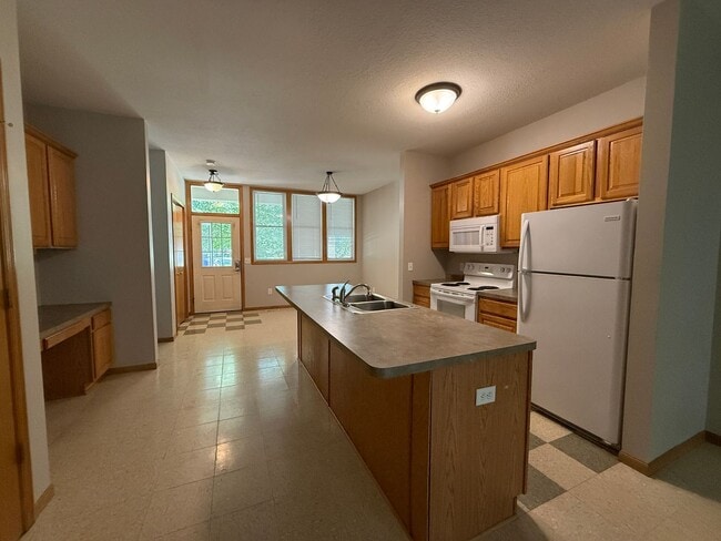 Building Photo - CASA 1908 Unit 2