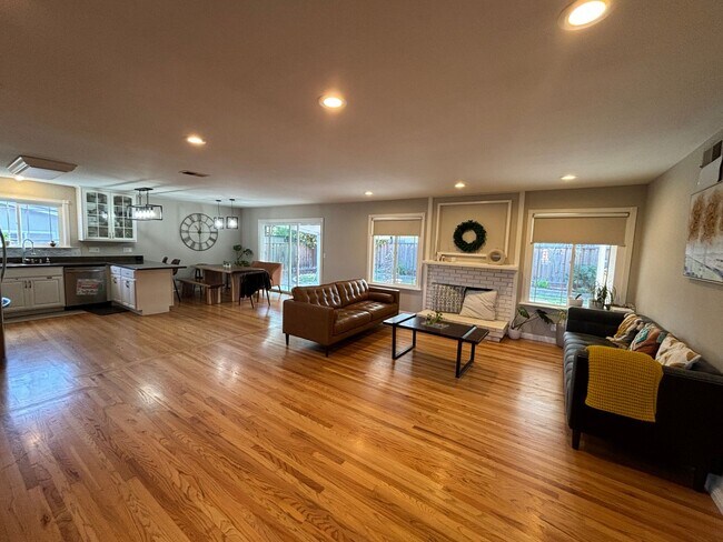 Photo - WEST SAN JOSE - Updated home with open flo...