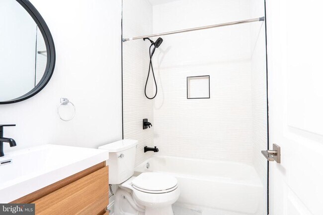 Photo - 653 N Preston St Unit 1