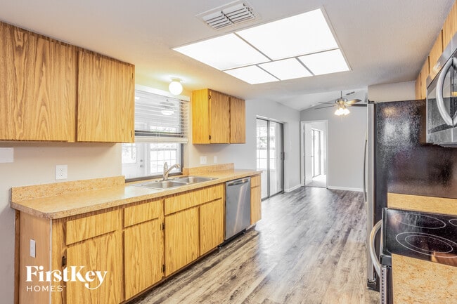 Photo - 1371 Maracaibo St