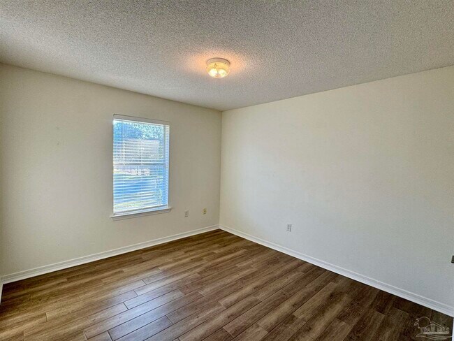 Photo - 3745 Manhattan Ct