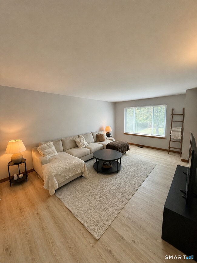 Photo - 69 Northwest Dr Unit 60