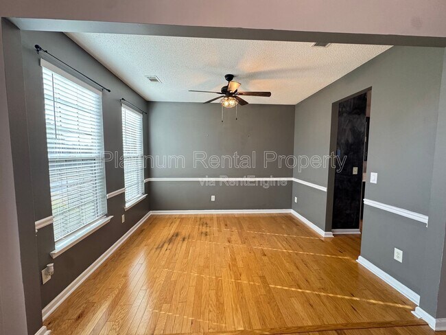 Photo - 231 Beckenham Ln