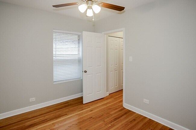 Photo - 526 W Cornelia Ave Unit 220