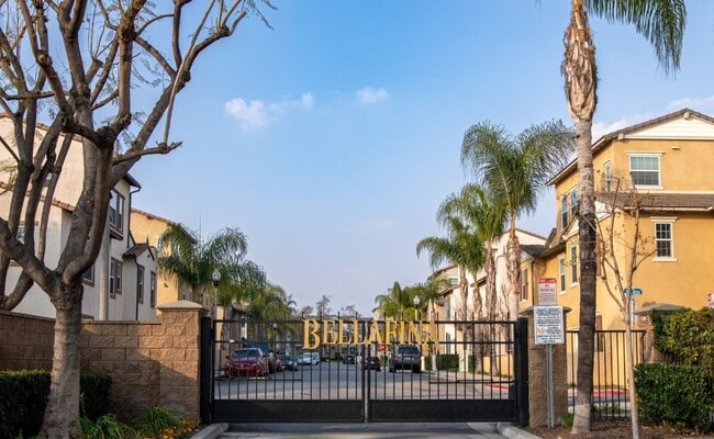 Building Photo - 4230 Vía Angelo