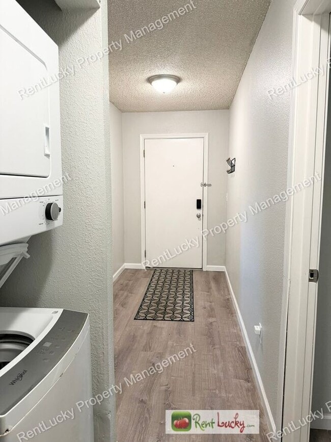 Building Photo - 1003 S 308th St Unit 9