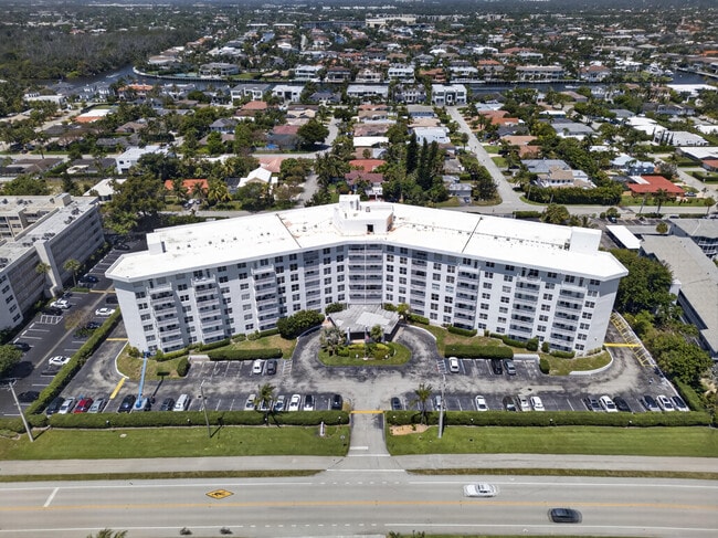 Building Photo - 2851 S Ocean Blvd Unit 1n