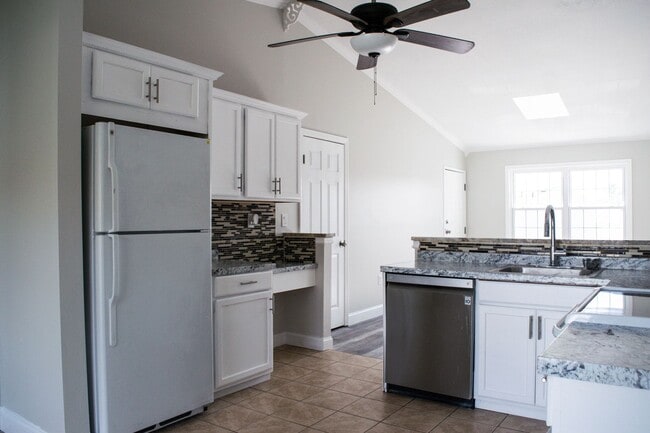 Photo - 89 Coleman St Unidad 531