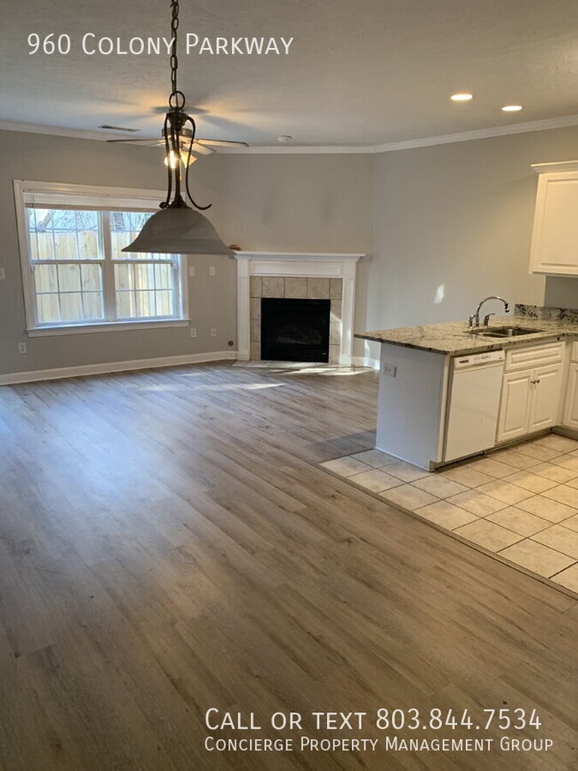 Photo - 960 Colony Pkwy