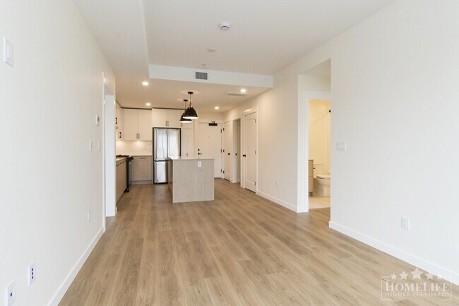 Photo - Modern 2-Bedroom, 2-Bath Condo at Aldergrove Town Centre – Jackman Building Unité 502