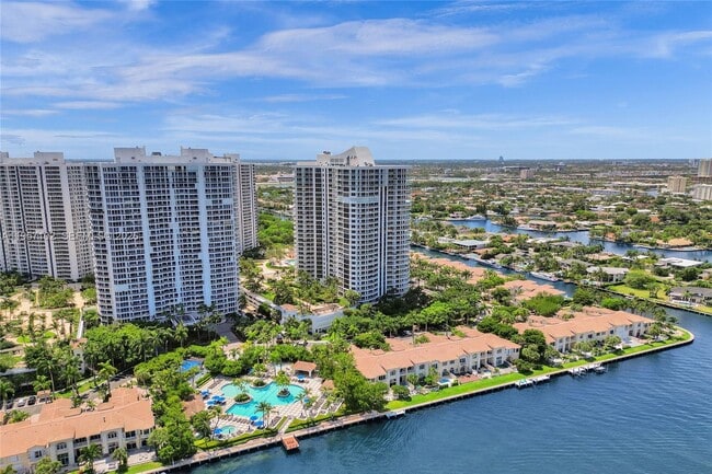 Photo - 21200 Point Pl Unit 403