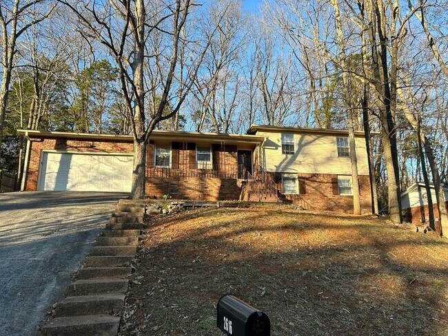 Photo - 2616 Belle Meade Dr NE House