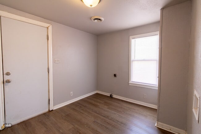 Photo - 2802 Baltimore Rd