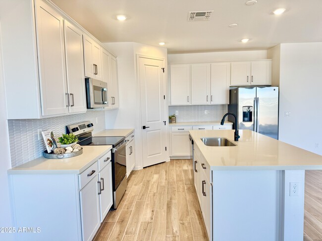 Photo - 2336 Homesteaders Rd