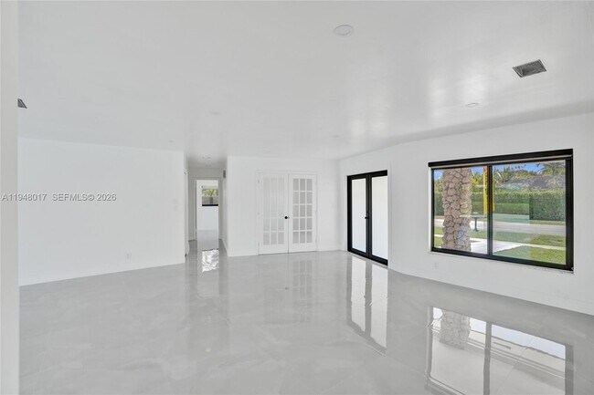 Photo - 16653 Golfview Dr