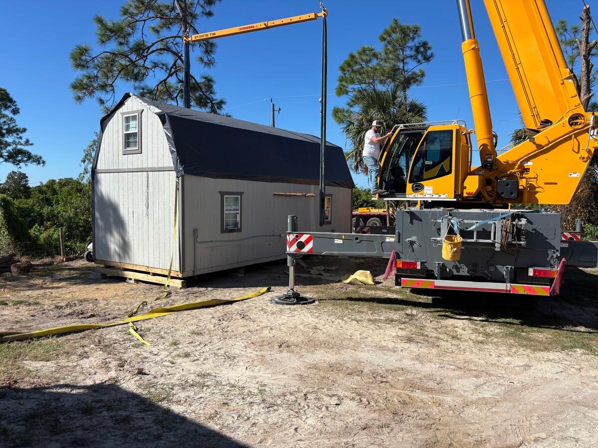 Minicasa en proceso de renovación. Próximamente más fotos. - 8124 Grove Blvd Unidad Tiny house