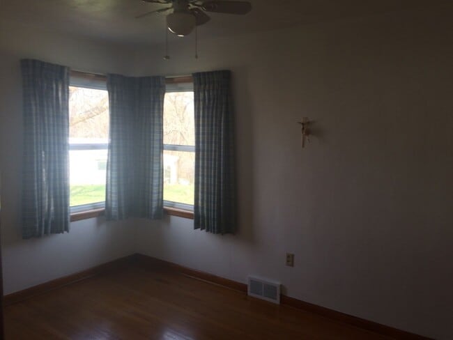 Photo - 1358 Pottery Rd