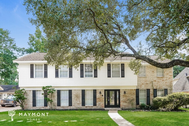 Building Photo - 10719 Idlebrook Dr Rental