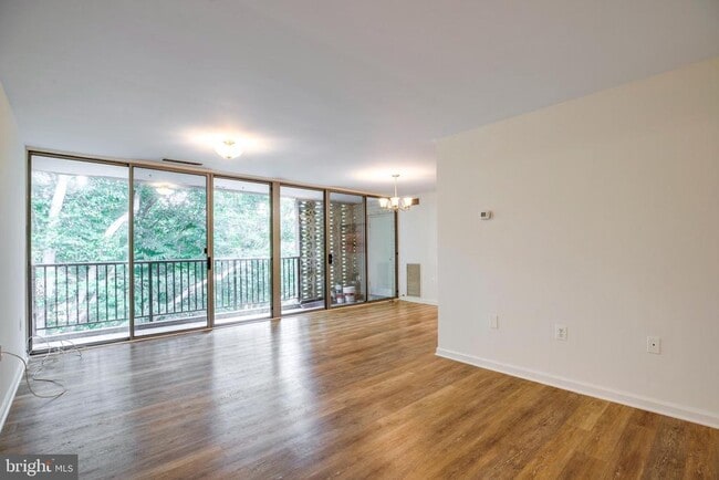 Photo - 4415 Briarwood Ct N Unit 53