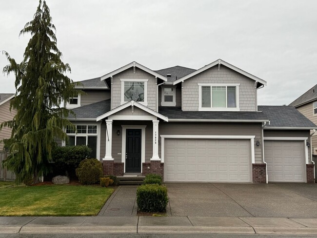 Bonney Lake Falling Water 2 Story - Bonney Lake Falling Water 2 Story House