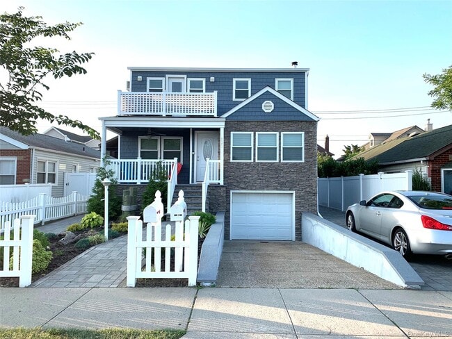 Building Photo - 521 W Park Ave Unit 2nd Floor