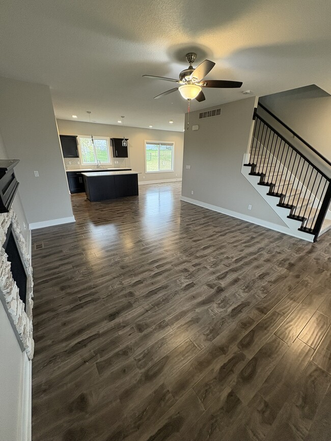 Photo - 16314 Springbrook Trl