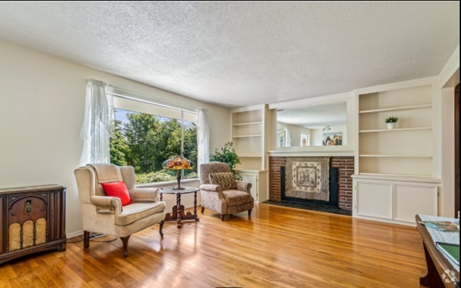 Building Photo - 523 SW 160th St Rental