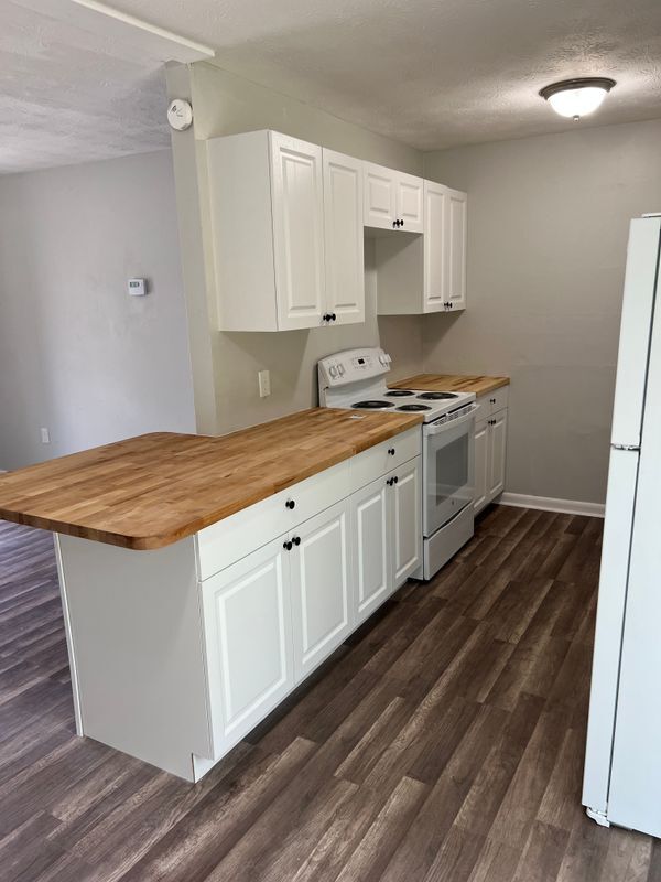 Photo - 138 NE Alpha Terrace