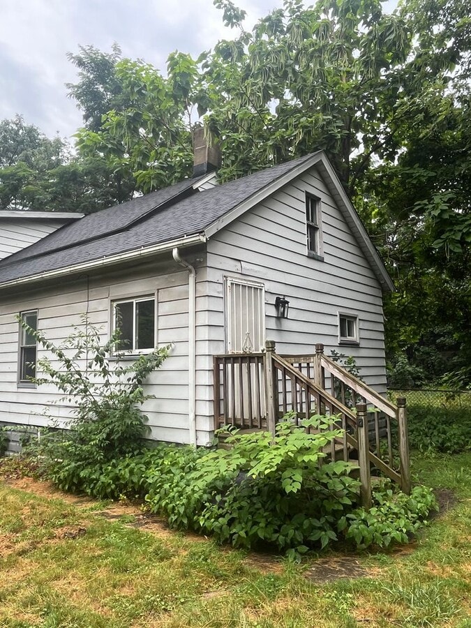 Photo - Section 8 Accepted! Spacious Newly Renovat...