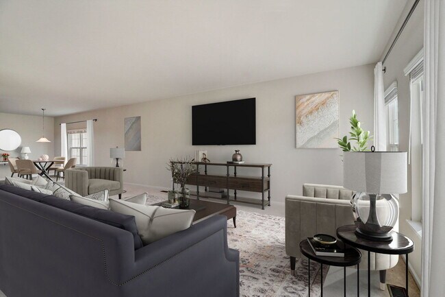 Photo - 702 Station Blvd