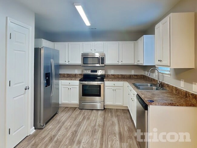 Photo - 5717 Henderson Oaks Dr