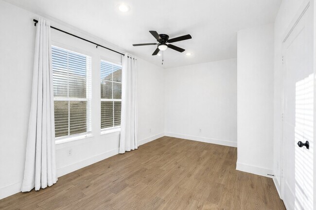 Photo - 18714 Colorado River Ln