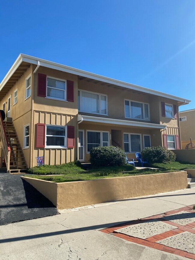 1704 Camino de la Costa Apartments Unit 2 Redondo Beach, CA