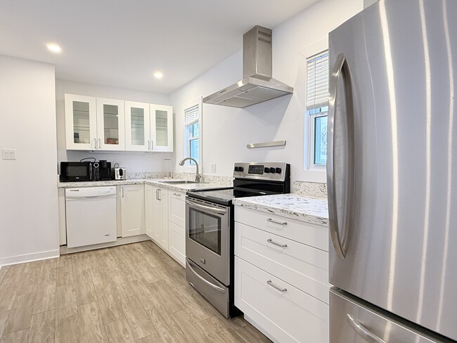 Photo - 1789 Norman Rd