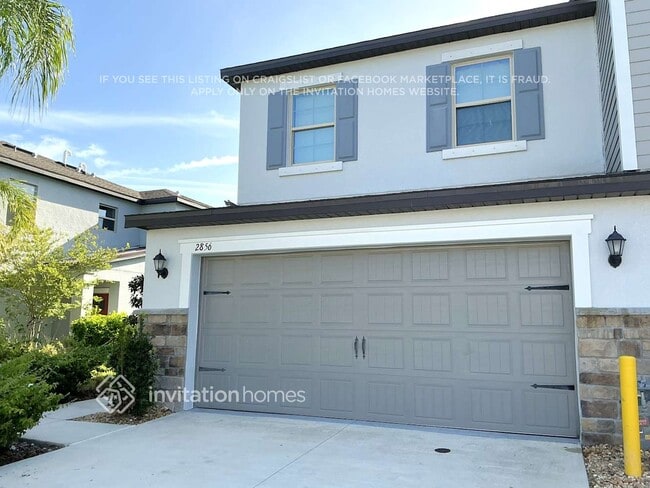 Building Photo - 2856 Coach Manors Way