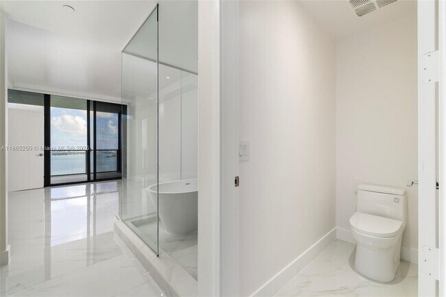 Photo - 700 NE 24th St Unit 3705