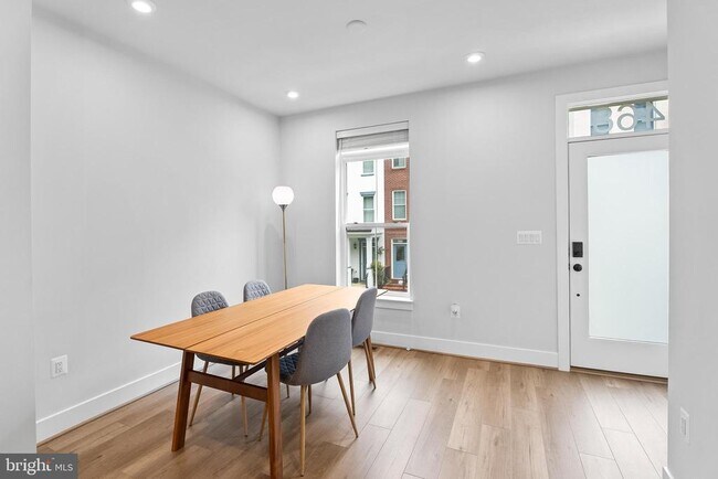 Building Photo - 468 Altezza Dr NE