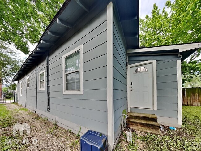 Building Photo - 1606 Ruthven St Rental