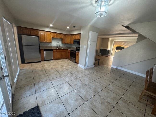 Building Photo - 504 Delfern Ln Rental