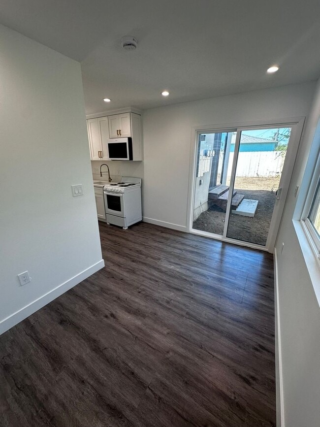 Photo - 611 Silver Strand Blvd Unit 3