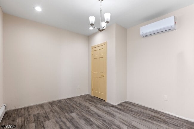 Photo - 108 Paine Ave