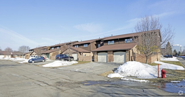 Photo - Cumberland Condominiums